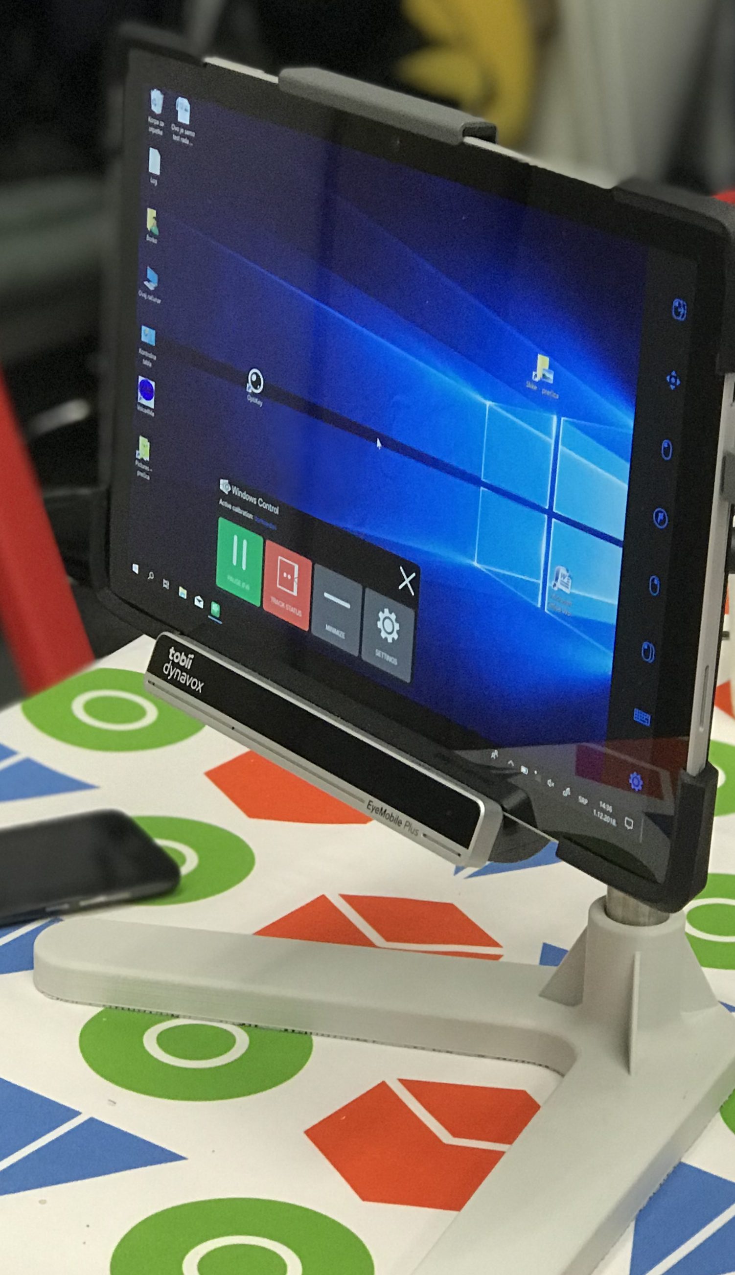 Učenik odgovara pomoću prilagođenog alata